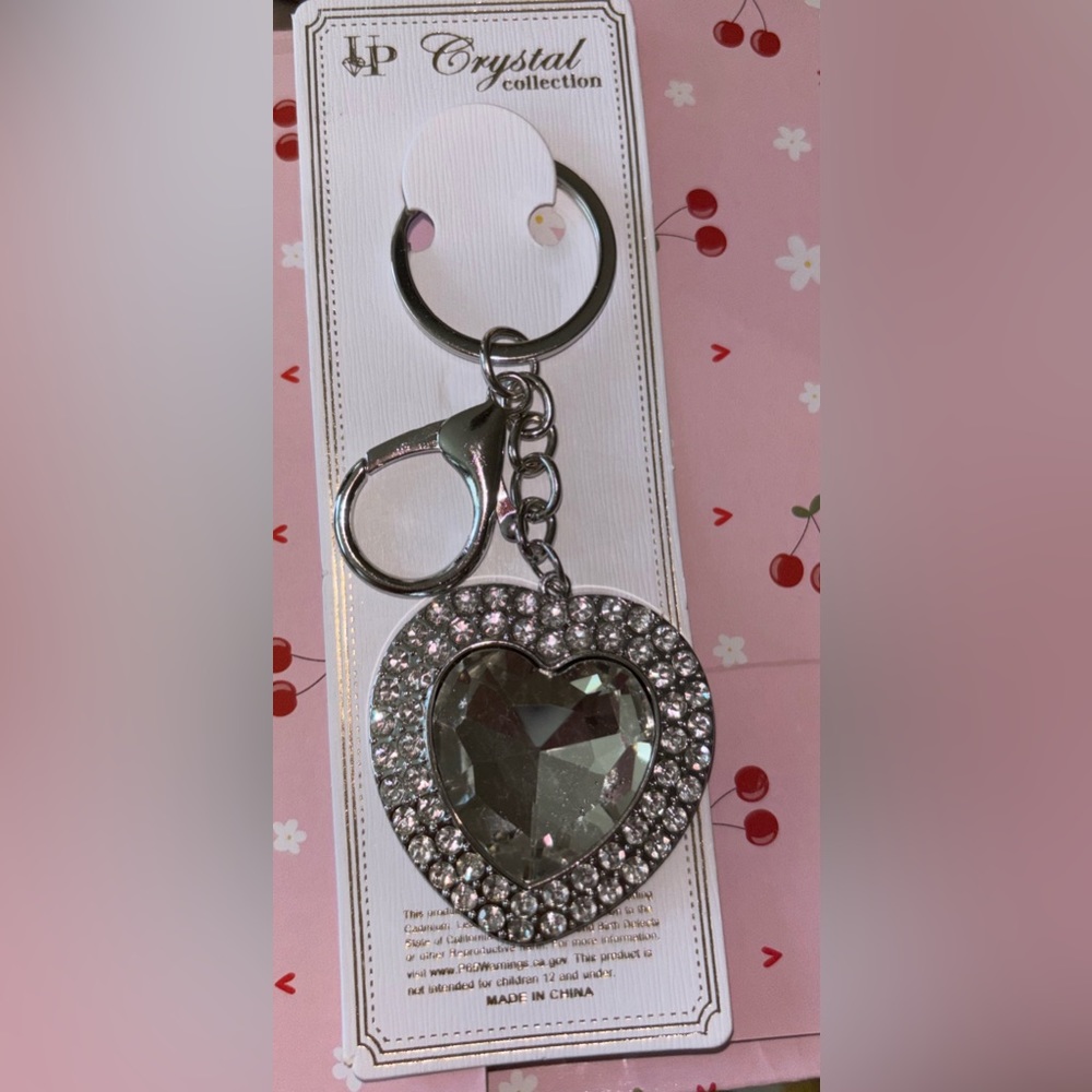 6 heart Rhinestone Keychain! Assorted colors. - Picture 2 of 6